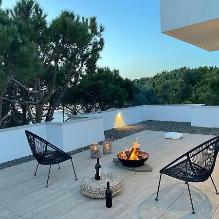 ヴィラ Beachfront In Qerret With A Private Pool