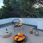 Beachfront In Qerret With A Private Pool 别墅 *