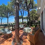 别墅 Beachfront In Qerret With A Private Pool