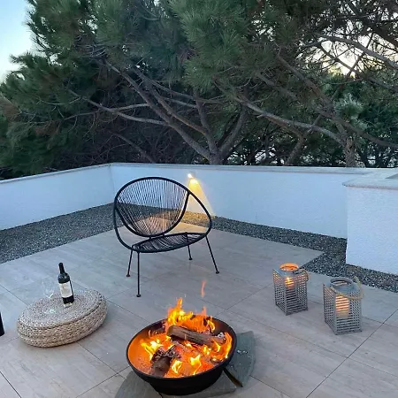 Beachfront In Qerret With A Private Pool 빌라 *