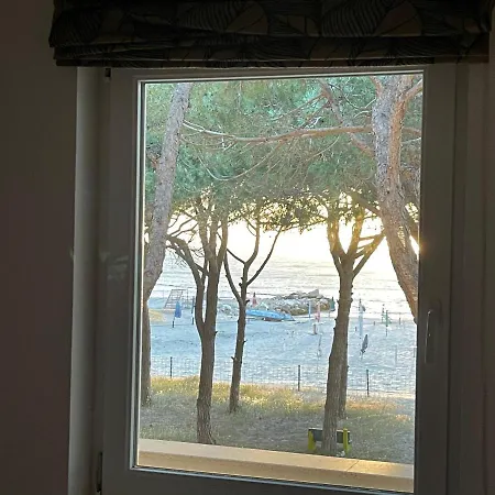 Beachfront In Qerret With A Private Pool Willa *