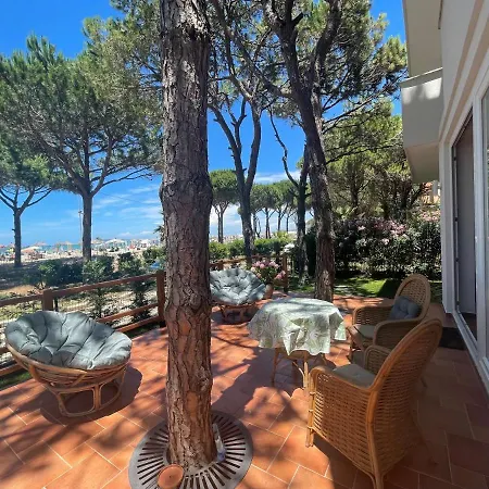 빌라 Beachfront In Qerret With A Private Pool