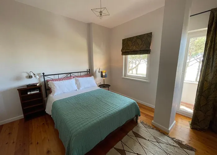 Beachfront In Qerret With A Private Pool 格勒姆