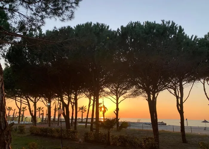 别墅 Beachfront In Qerret With A Private Pool 格勒姆