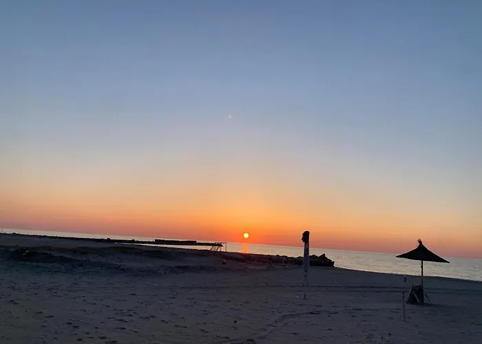 别墅 Beachfront In Qerret With A Private Pool 格勒姆