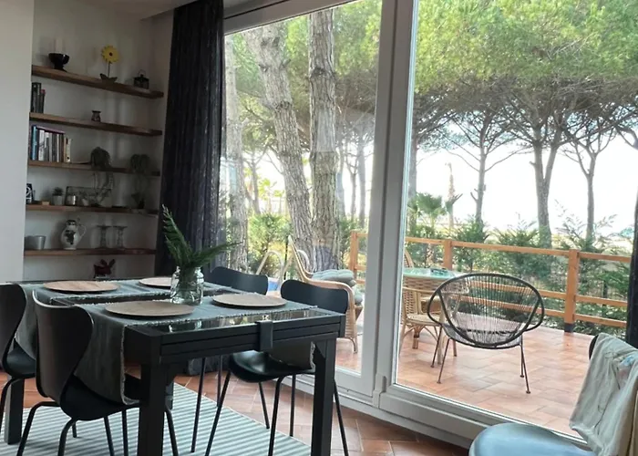 Beachfront In Qerret With A Private Pool 别墅 格勒姆