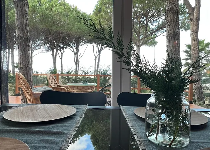 Beachfront In Qerret With A Private Pool * 格勒姆