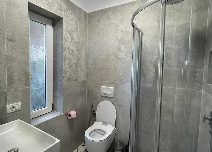 别墅 Beachfront In Qerret With A Private Pool